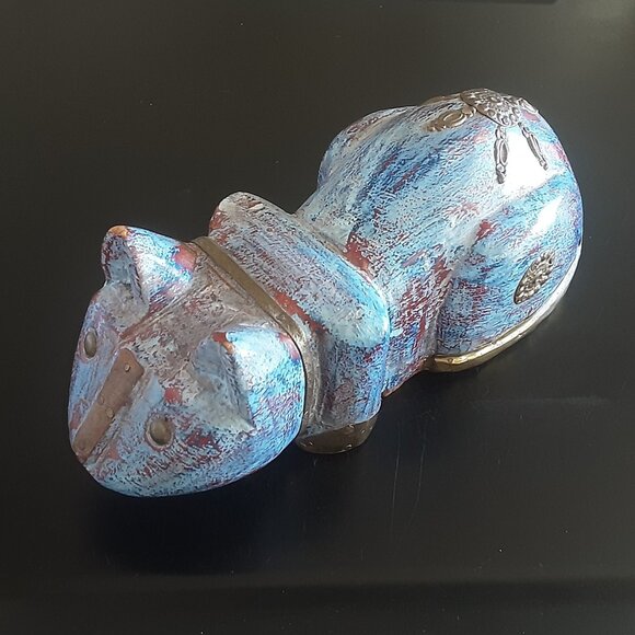 Carved Wooden Cat Figurine Purple Molten Java Handcrafted W/ Brass Accents - Picture 1 of 6